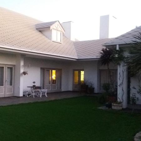 Haus Schaaf B&B Walvis Bay Extérieur photo